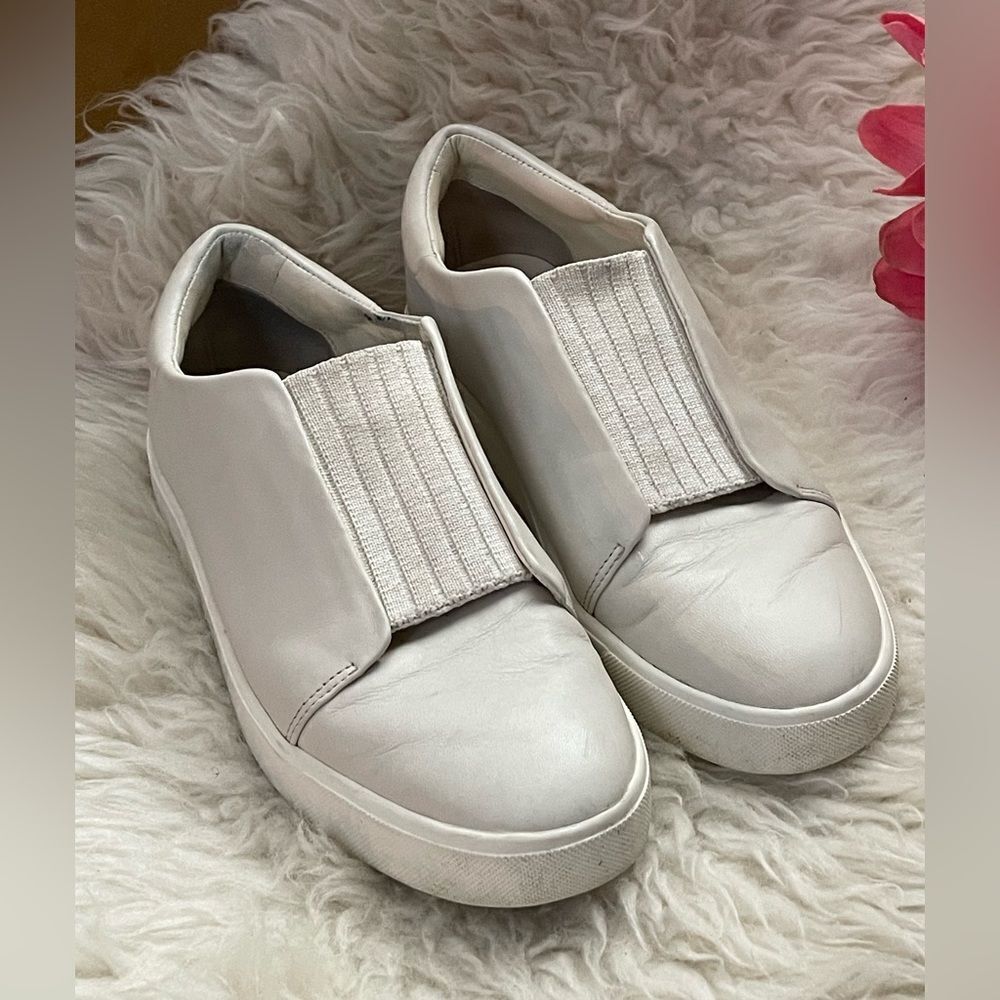 Vince Cantara Slip-On Sneaker Leather Cream 7.5